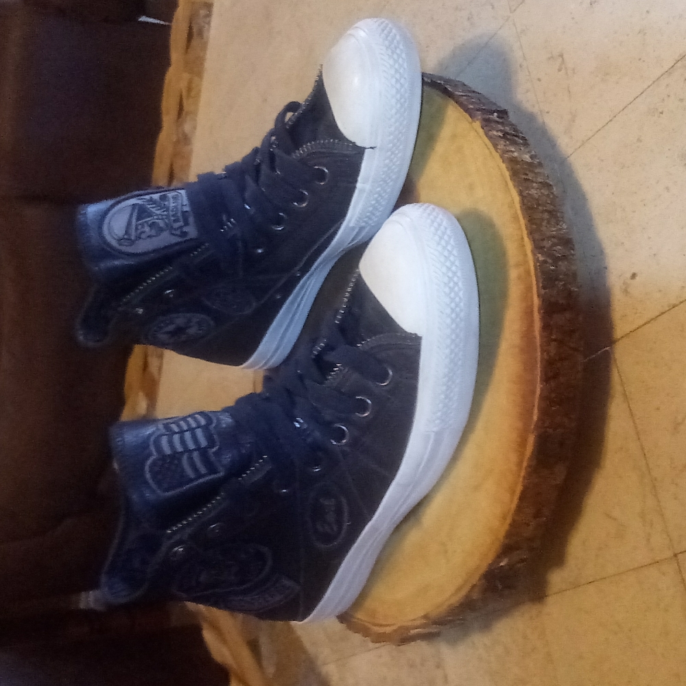 (Rare)Chuck Taylor Leather 7-M 9-W - Picture 2 of 12